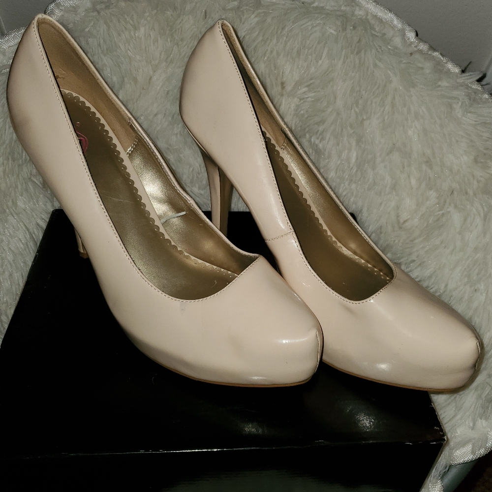 Shoes( heels)